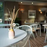 Nook Lakehouse Hotel