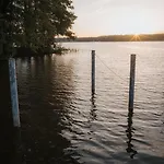 Nook Lakehouse *
