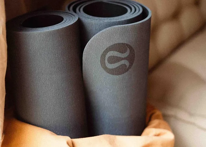 Nook Lakehouse Hotel *